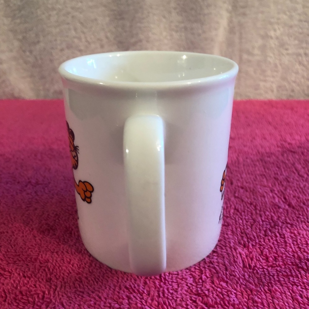 Vintage Garfield Collectible - Picture 6 of 6